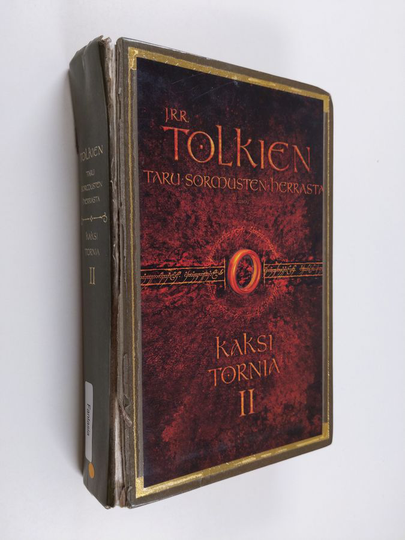 J. R. R. Tolkien : Taru sormusten herrasta 2, Kaksi tornia