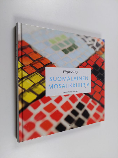 Virginie Loÿ : Suomalainen mosaiikkikirja