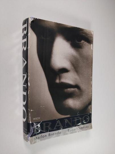 Marlon Brando : Brando