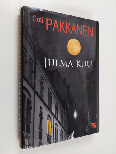 Outi Pakkanen : Julma kuu