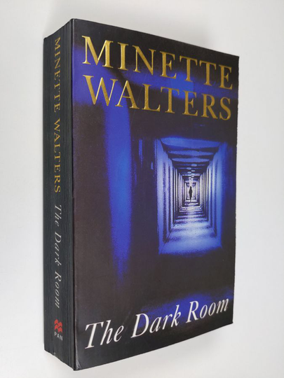 Minette Walters : The dark room