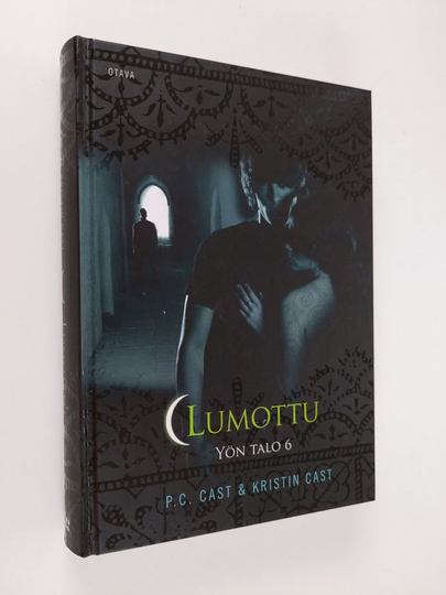 P. C. Cast : Lumottu