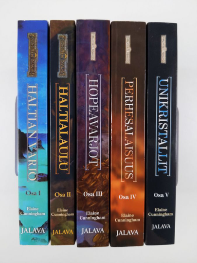 Elaine Cunningham : Laulut ja miekat 1-5 : Haltian varjo ; Haltialaulu, Hopeavarjot ; Perhesalaisuus ; Unikristallit