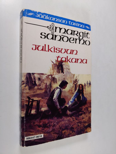 Margit Sandemo : Julkisivun takana - Jääkansan tarina 18