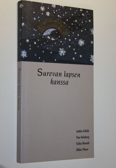 Surevan lapsen kanssa