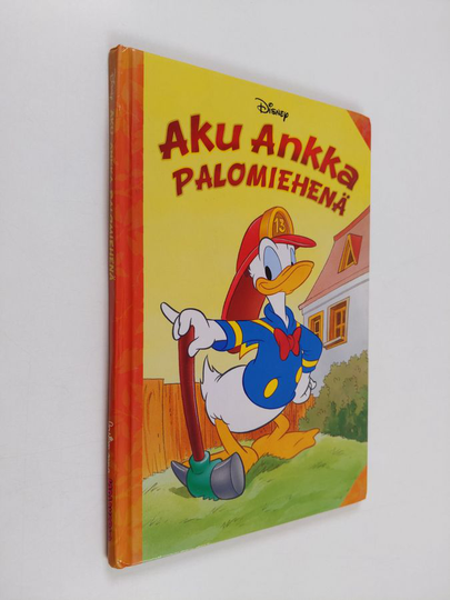 Aku Ankka palomiehenä