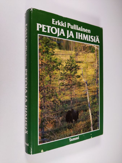 Erkki Pulliainen : Petoja ja ihmisiä