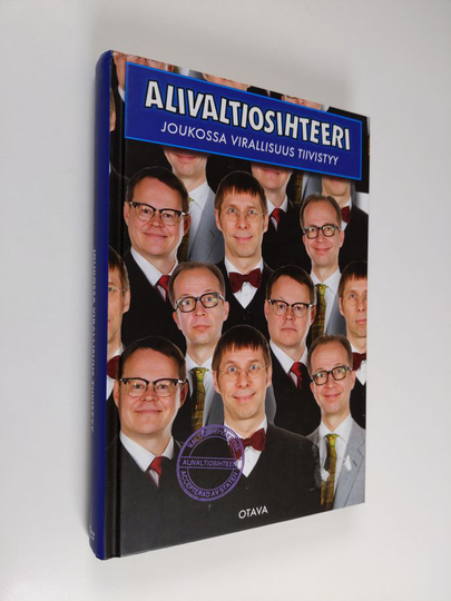 Simo Frangen : Alivaltiosihteeri : joukossa virallisuus tiivistyy : virallinen kuin saapas 2010-2011