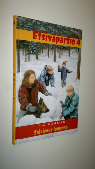 Pia Hagmar : Salaisuus lumessa