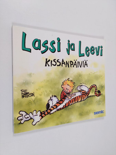 Bill Watterson : Lassi ja leevi : Kissanpäiviä
