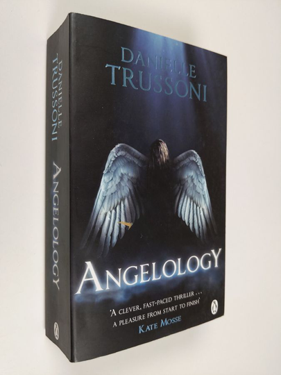 Danielle Trussoni : Angelology