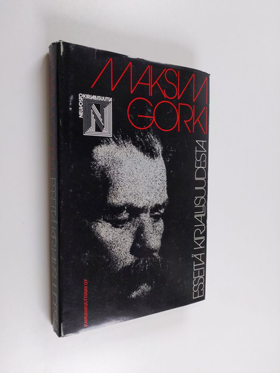 Maksim Gorki : Esseitä kirjallisuudesta