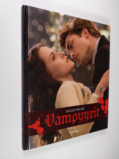 Joules Taylor : Vampyyrit