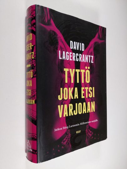David Lagercrantz : Tyttö joka etsi varjoaan