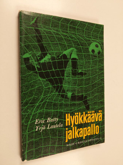 Yrjö Lautela ym. : Hyökkäävä jalkapallo