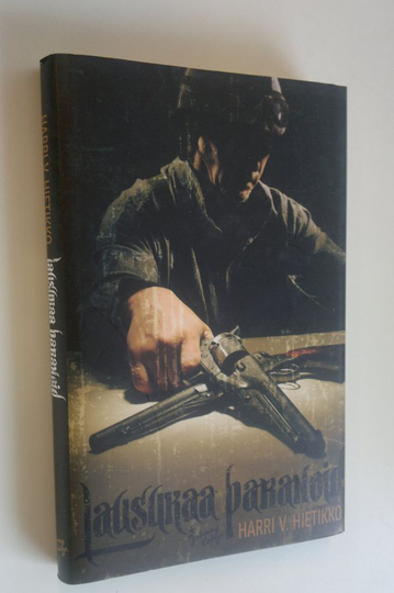 Harri V. Hietikko : Lausukaa Paranoid