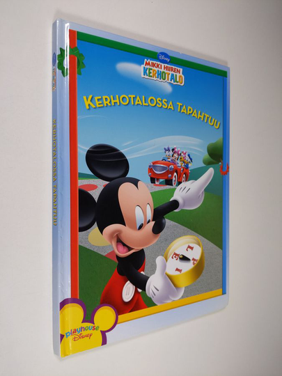 Thea Feldman : Kerhotalossa tapahtuu