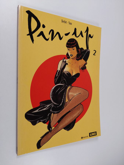 Elie Berthet : Pin-up 2