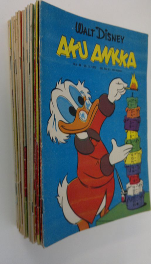 Walt Disney : Aku Ankka puolivuosikerta 1972 (puuttuvat numerot 5,11,16,18,21-22,26-29,31-34,37-38,40,45-46,50,52)