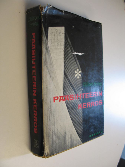 Irving Clifford : Pääsihteerin kerros