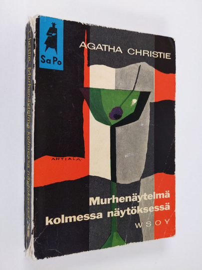 Agatha Christie : Murhenäytelmä kolmessa näytöksessä