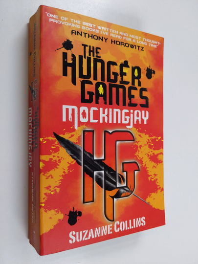 Suzanne Collins : The hunger games : Mockingjay