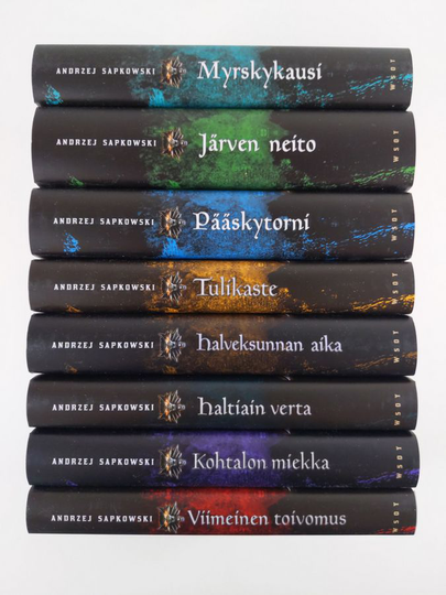 Andrzej Sapkowski : Noituri 1-8 ; Viimeinen toivomus ; Kohtalon miekka ; Haltiain verta ; Halveksunnan aika ; Tulikaste ; Pääskytorni ; Järven ...