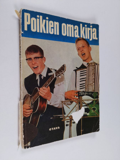 Poikien oma kirja