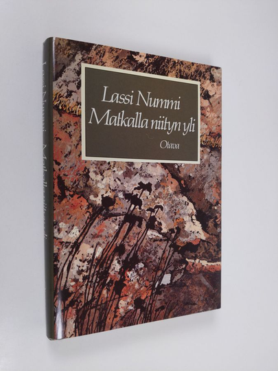 Lassi Nummi : Matkalla niityn yli : runoja