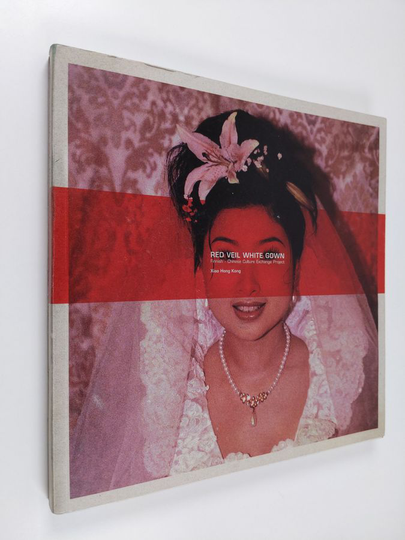 Xiao Hong Kong : Red veil white gown : Finnish-Chinese culture exchange project