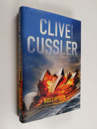 Clive Cussler ym. : Nollapiste
