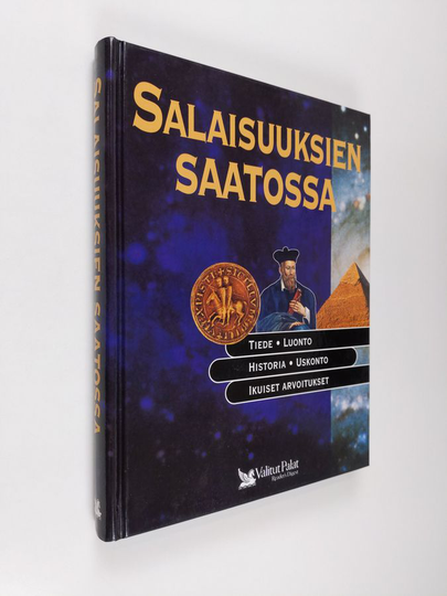 Salaisuuksien saatossa
