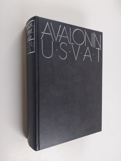 Marion Zimmer Bradley : Avalonin usvat