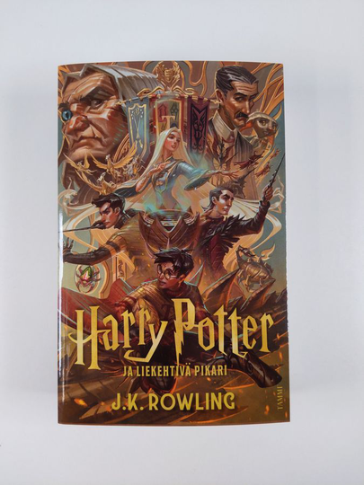 J. K. Rowling : Harry Potter ja liekehtivä pikari