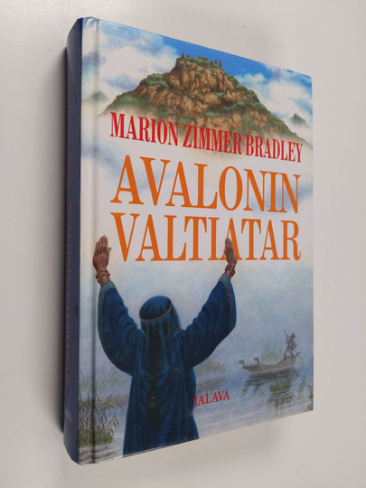 Marion Zimmer Bradley : Avalonin valtiatar
