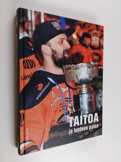 Timo Lainesalo : Taitoa ja tunteen paloa : 90-vuotiaan HPK:n jääkiekkomenestyksen tekijät
