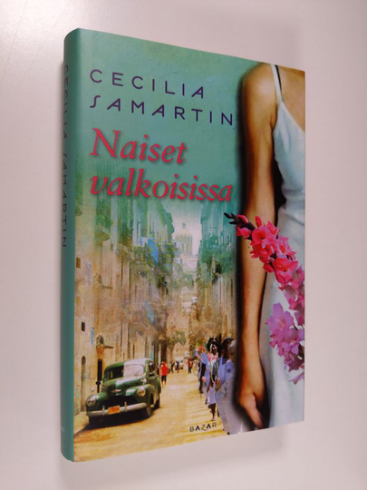 Cecilia Samartin : Naiset valkoisissa