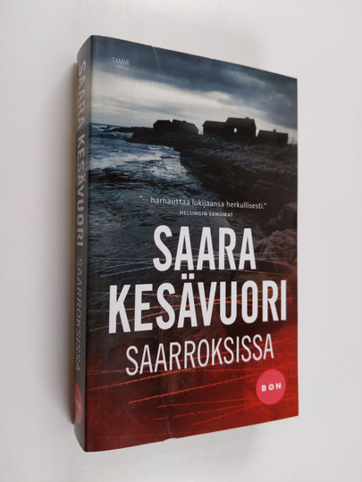 Saara Kesävuori : Saarroksissa