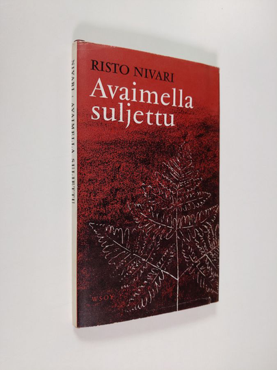 Risto Nivari : Avaimella suljettu
