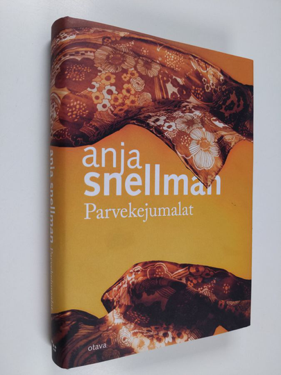 Anja Snellman : Parvekejumalat