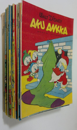 Walt Disney : Aku Ankka vuosikerta 1975 (puuttuu nrot 1,3-6,15,22-25,33-34,37,49,)