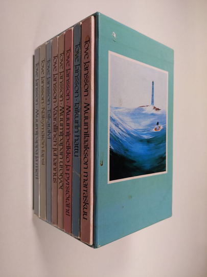 Tove Jansson : Muumilaakson tarinat 1-8 : Vaarallinen juhannus ; Näkymätön lapsi ; Taikatalvi ; Muumipappa ja meri ; Taikurin hattu ; Muumipapan ...