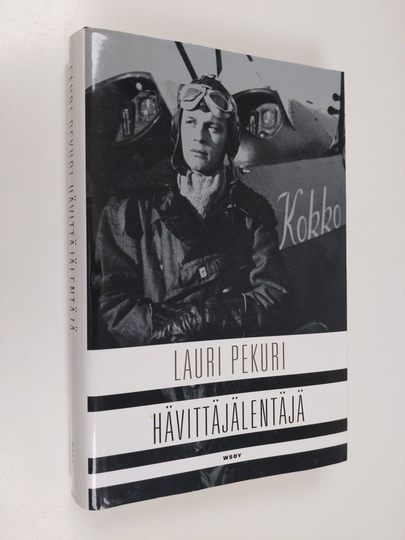 Lauri Pekuri : Hävittäjälentäjä