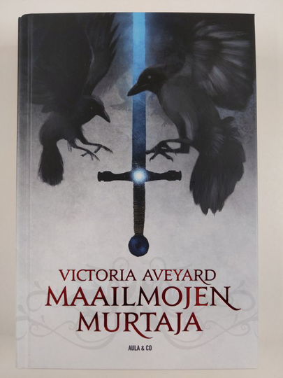 Victoria Aveyard : Maailmojen murtaja