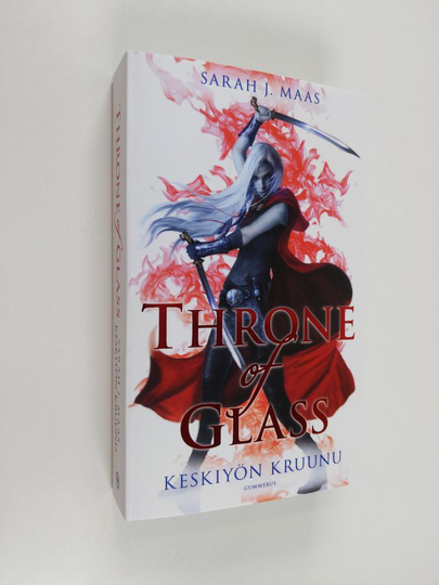 Sarah J. Maas : Keskiyön kruunu - Throne of Glass