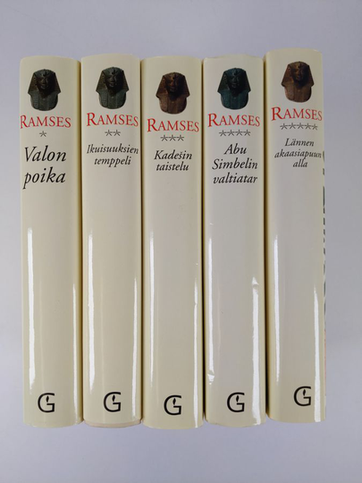 Christian Jacq : Ramses 1-5 : Valon poika ; Ikuisuuksien temppeli ; Kadesin taistelu ; Abu Simbelin valtiatar ; Lännen akaasiapuun alla