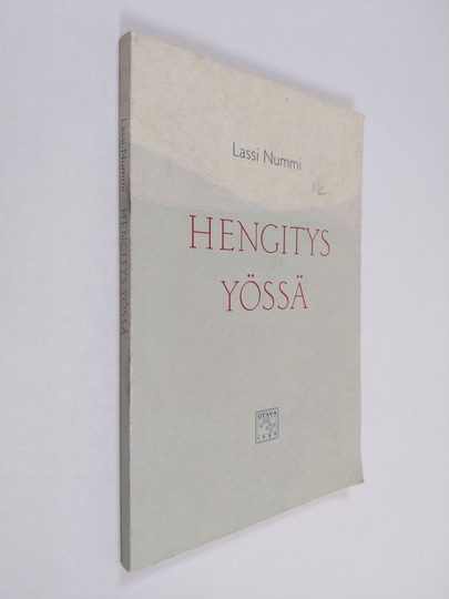 Lassi Nummi : Hengitys yössä : runoja