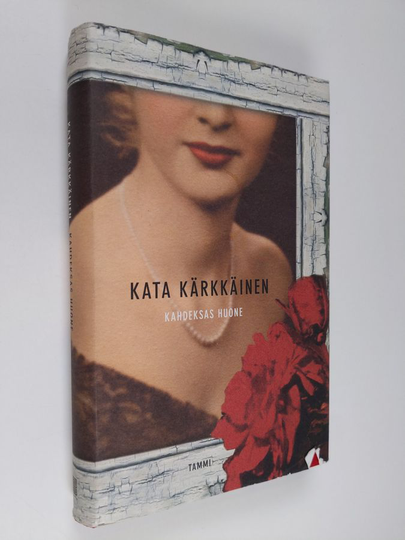 Kata Kärkkäinen : Kahdeksas huone
