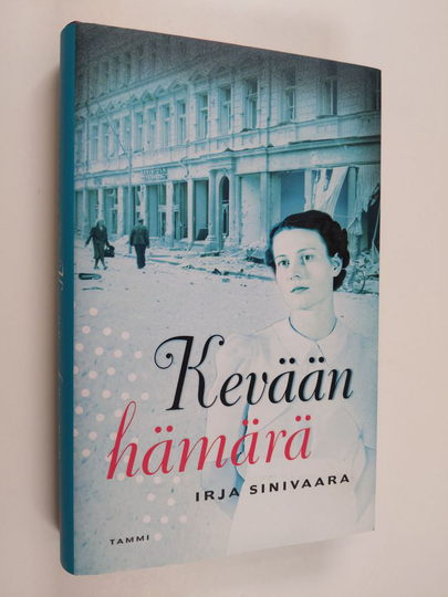 Irja Sinivaara : Kevään hämärä