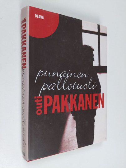 Outi Pakkanen : Punainen pallotuoli